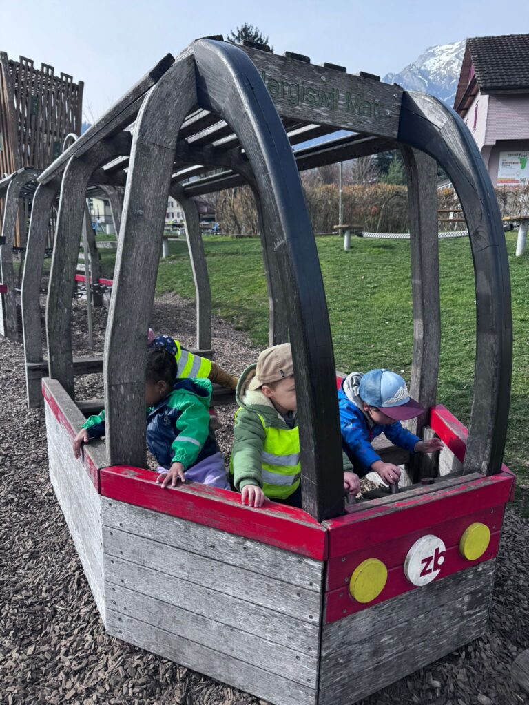 6ac48a52 67c9 421b B443 1c2cecd0b59d 768x1024